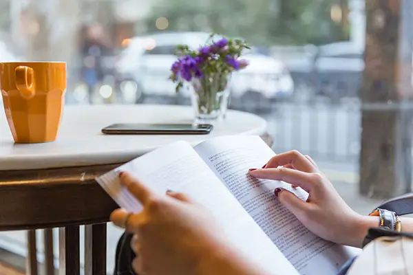 则旅游必备物品