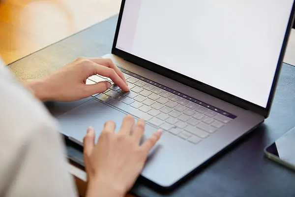 西班牙旅游穿搭